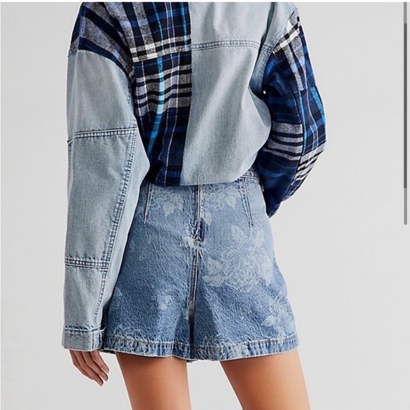NWOT! Free People Ray Denim Floral Printed Skort size 0 - Picture 3 of 8